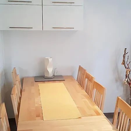 A1 Snow Angels Visit * 레비